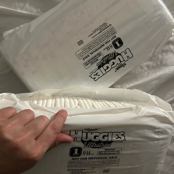 Vintage Huggies Ultratrim Diapers - Picture 4 of 4